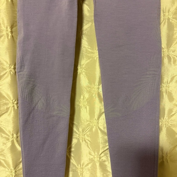 Smartwool Intraknit Base Layer Bottoms in Ultra Violet Seamless Leggings - Picture 5 of 14